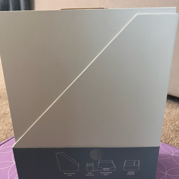 Erin Condren Desk Organizer Set & Trinket Bundle - Picture 10 of 13